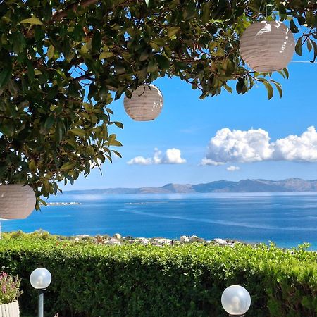 Harris Elegant House Superb View Near Airport Appartement Artemida  Buitenkant foto