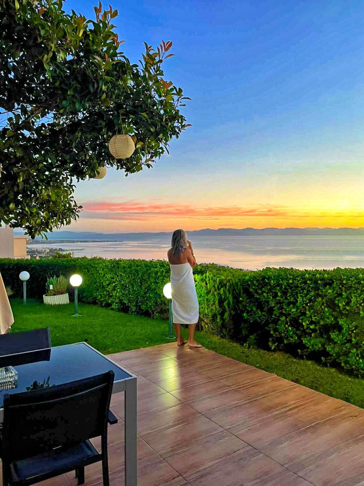 Harris Elegant House Superb View Near Airport Appartement Artemida  Buitenkant foto